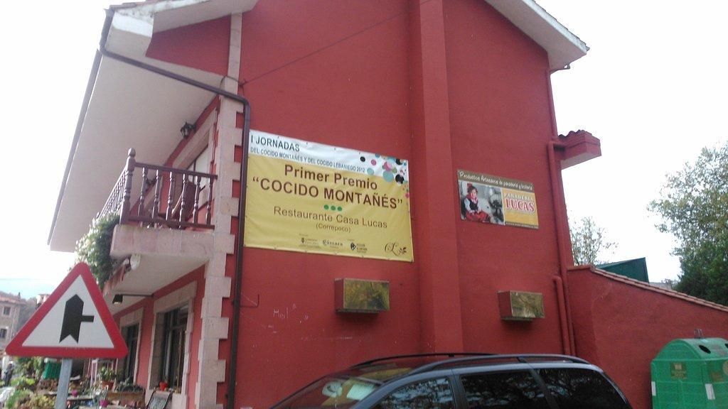 Hostal Casa Lucas Los Tojos Екстер'єр фото