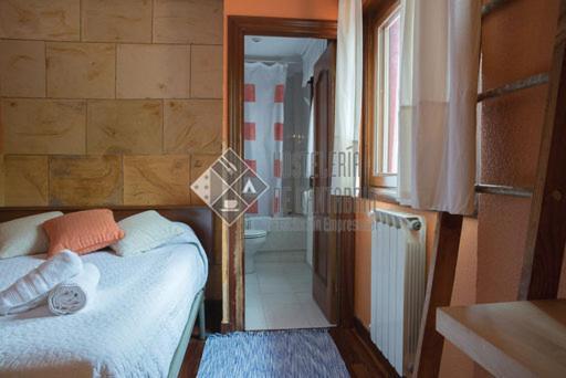 Hostal Casa Lucas Los Tojos Екстер'єр фото
